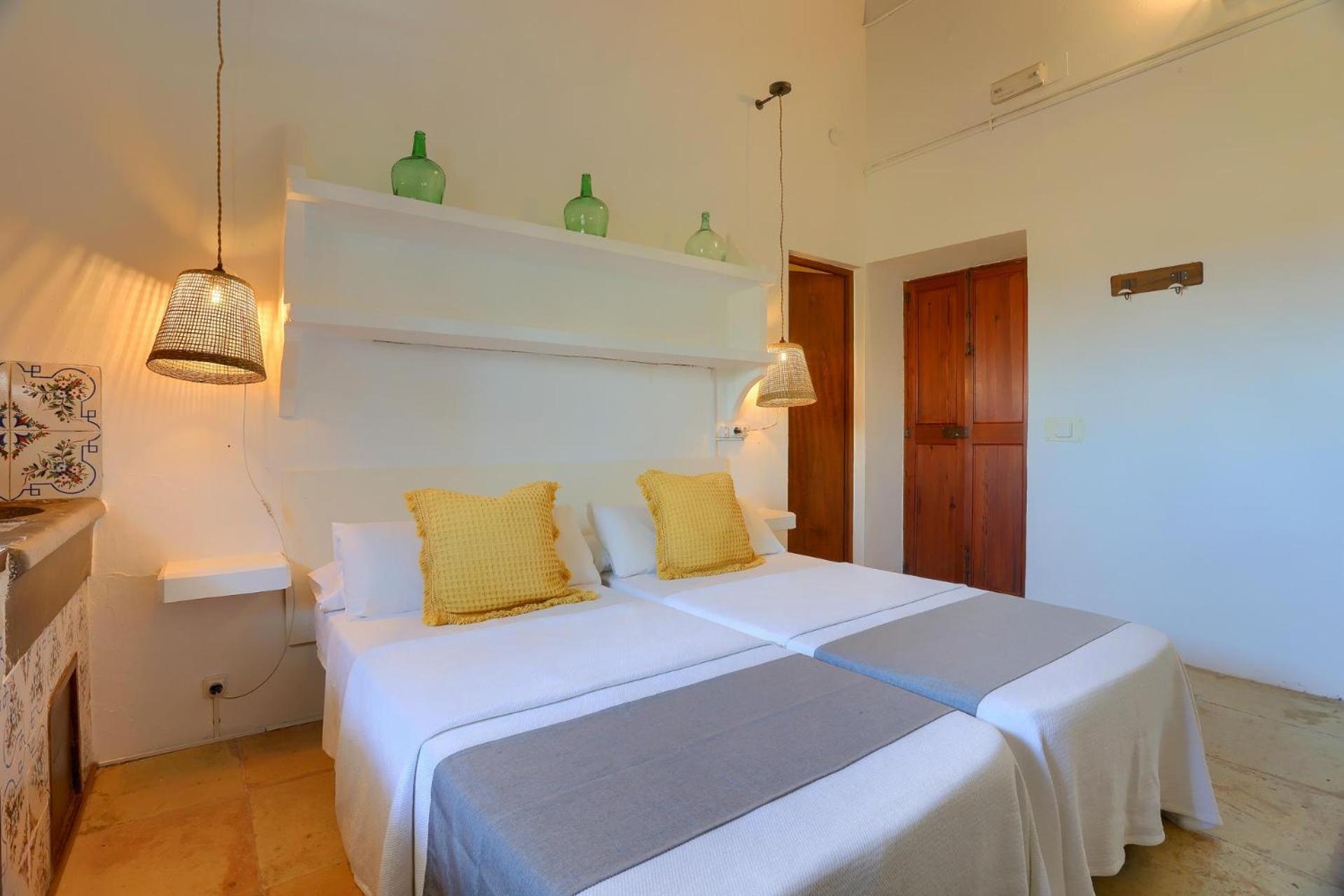 Son Valls - Adults Only Farm stay