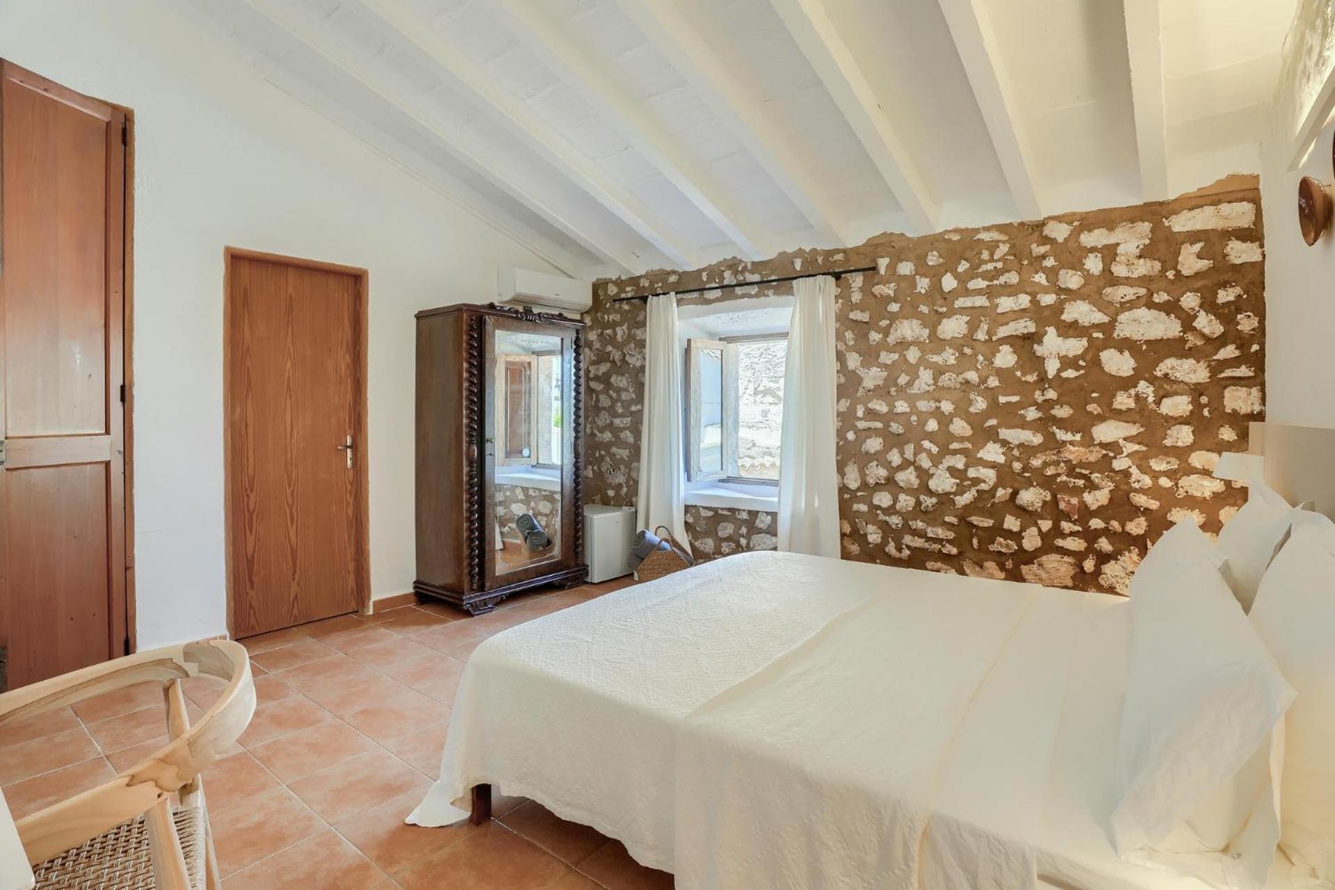 Son Valls - Adults Only Farm stay